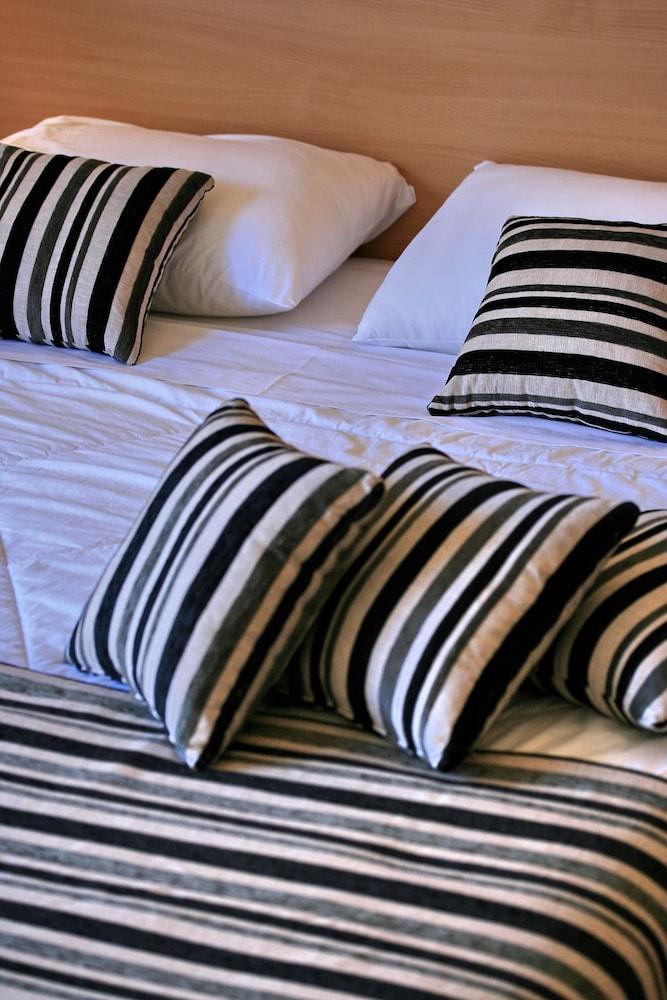 All Senses Ocean Blue Sea Side Resort (Adults Only) Petaloudes Bagian luar foto
