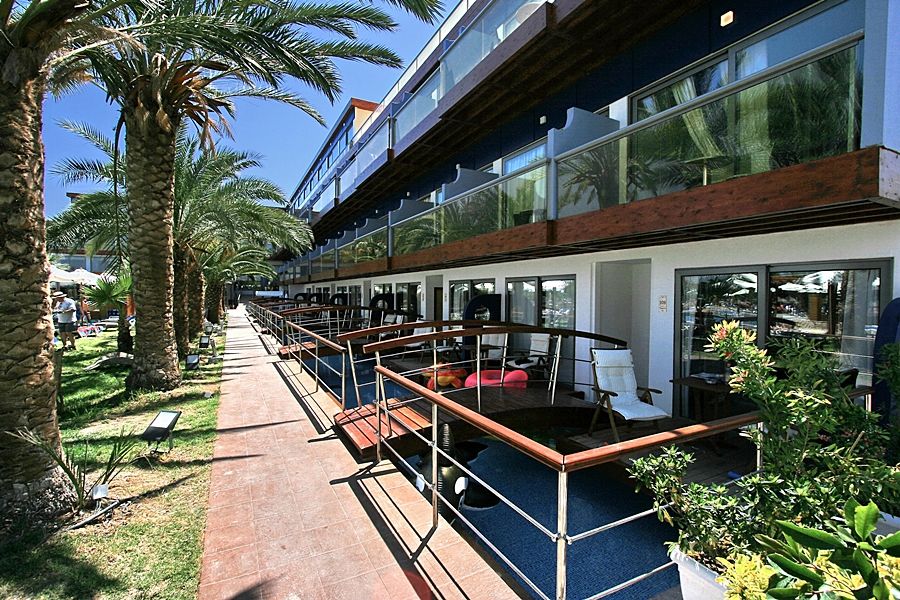 All Senses Ocean Blue Sea Side Resort (Adults Only) Petaloudes Bagian luar foto